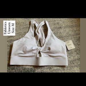 NWT - Medium Support Fabletics Sports Bra